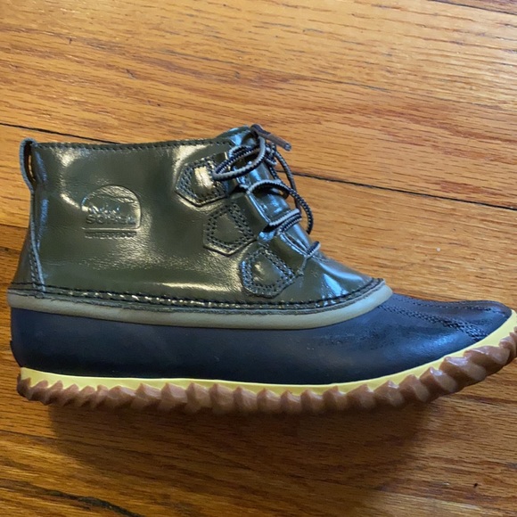 Sorel Out & About Plus Duck Boots - Picture 2 of 5